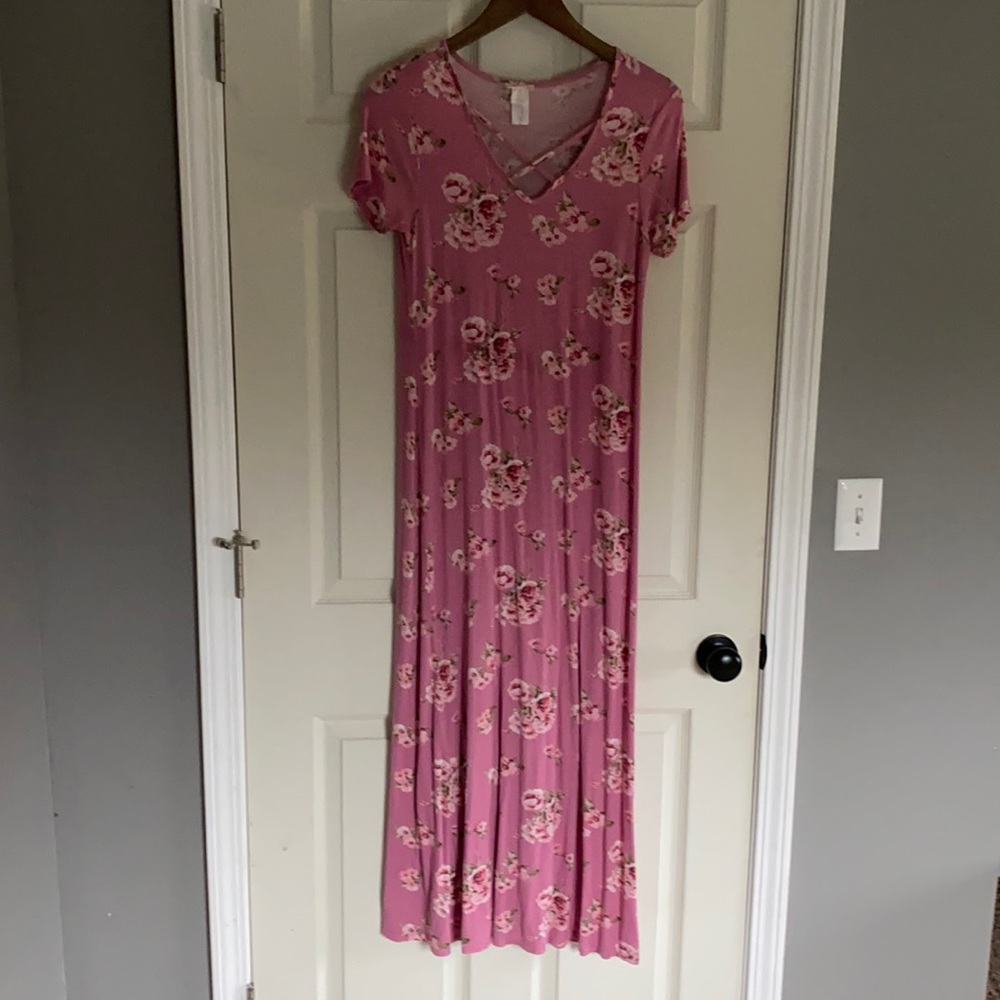 Maternity maxi dress